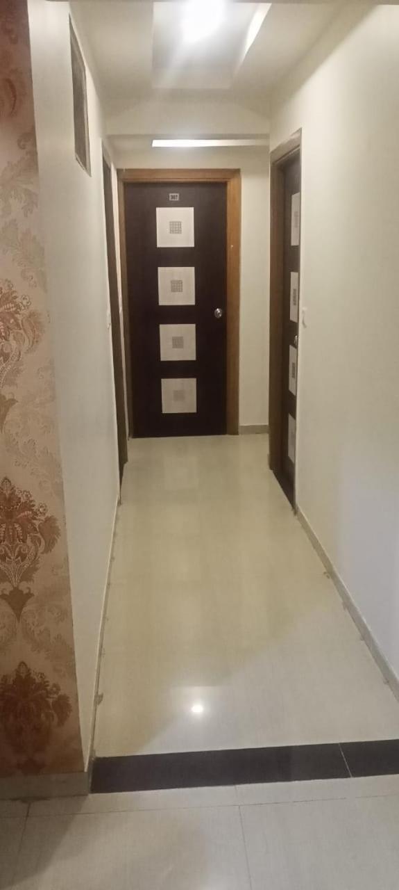 Hotel Anjali Palace Ahmadabad Zewnętrze zdjęcie