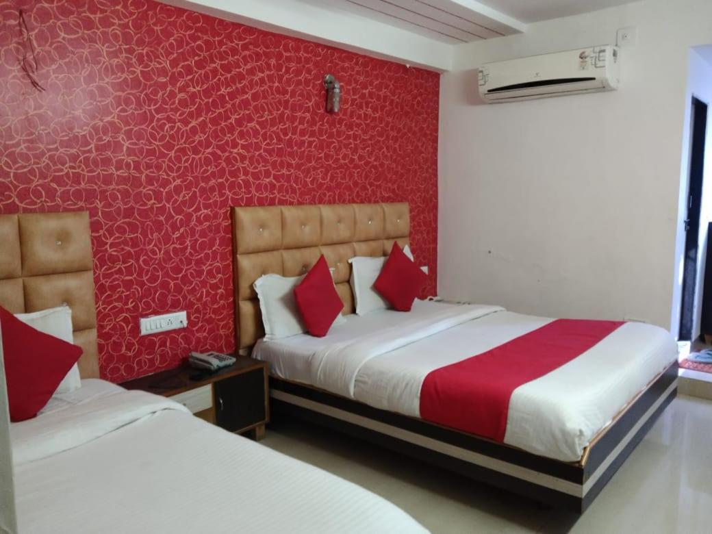 Hotel Anjali Palace Ahmadabad Zewnętrze zdjęcie